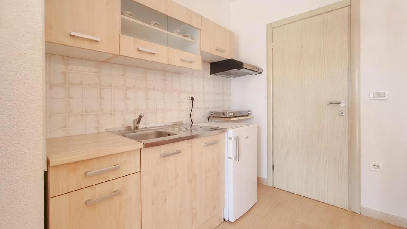 Lucijana Apartment Novigrad  0*, Novigrad (Istria) Croatia